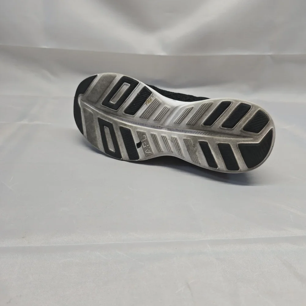 APL Techloom Phantom Women Sz 8.5‎ Shoes Black/metallic/white